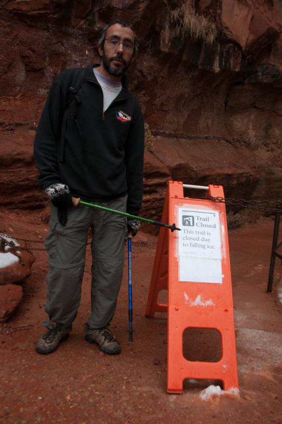 Muitas trilhas fechadas por causa do gelo no Zion National Park, em Utah, nos Estados Unidos